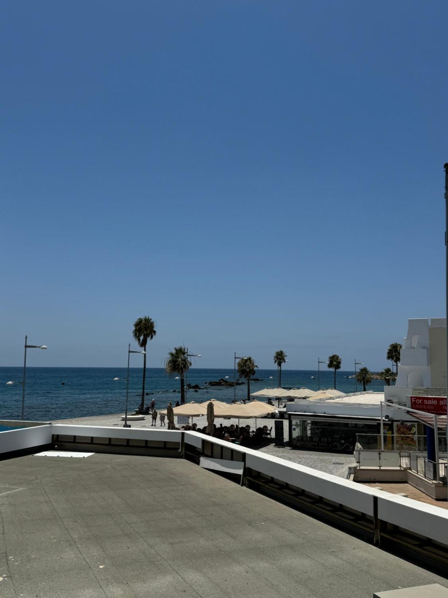 Beachside Light House Kato Paphos 82 Экстерьер фото